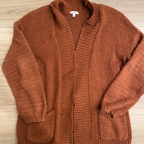 BP - Sweater - Picture 2 of 4